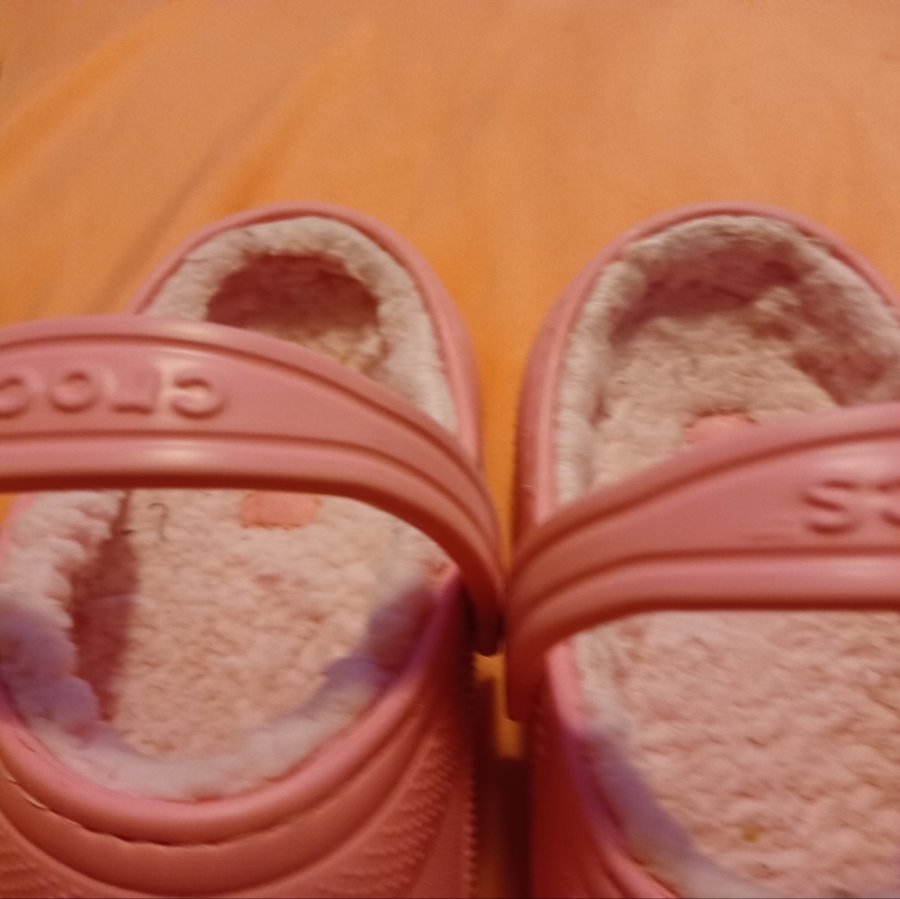 Girls Crocs - Picture 4 of 7